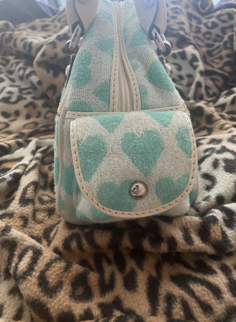 Y2K RARE VINTAGE JUICY COUTURE TERRY CLOTH White and Teal Heart Bag